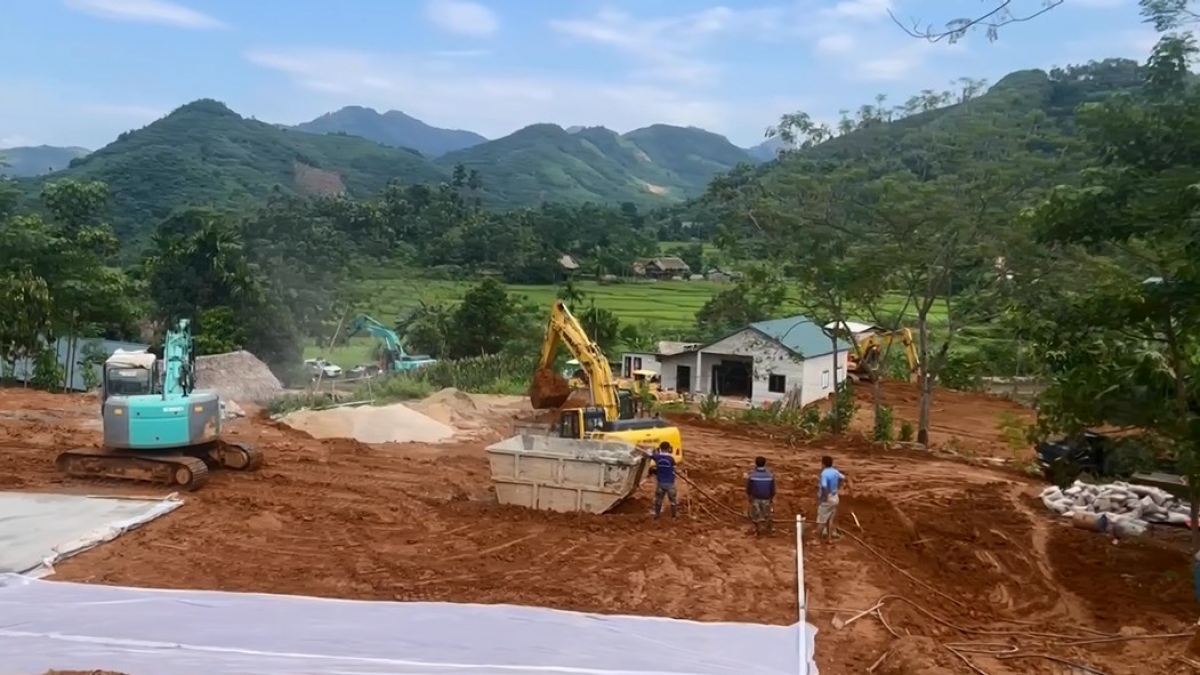 Sau khi chốt khu vực tái định cư cho người dân Làng Nủ,
huyện Bảo Yên đã thực hiện đền bù, giải phóng mặt bằng.
Ảnh: Nhóm PV /VOV Tây Bắc