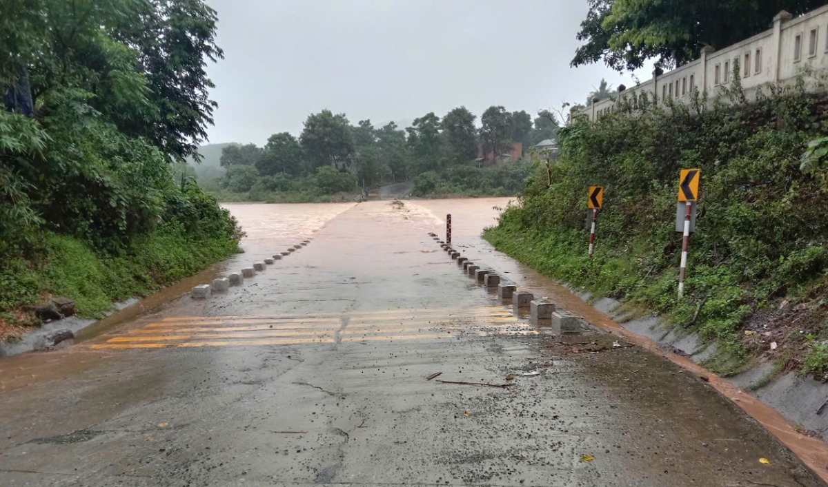 Một số khu vực ở huyện miền núi Hướng Hóa ngập sâu.
Ảnh: Đình Thiệu- Lê Hiếu/VOV Miền Trung