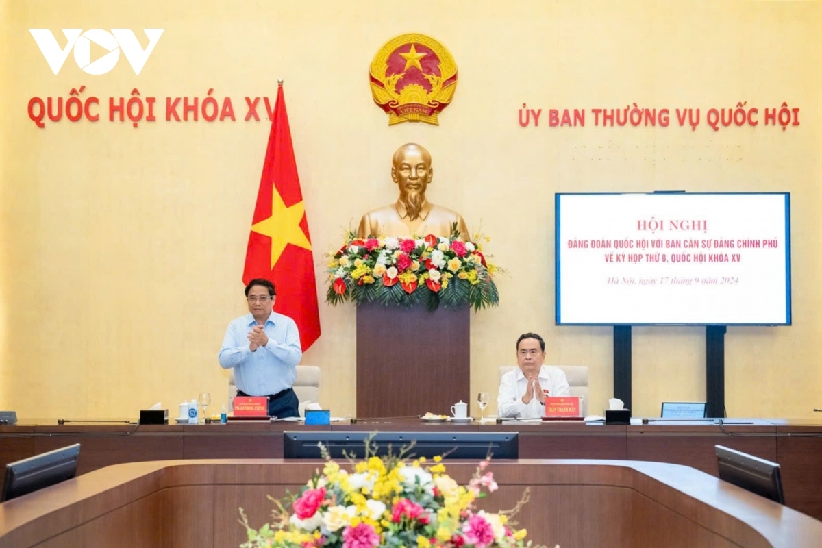 Khua git gai wai lăng pơ ala mơnuih ƀôn sang dêh čar ơi Trần Thanh Mẫn  hăng Khua dêh car ơi Phạm Minh Chính git gai Jơnum