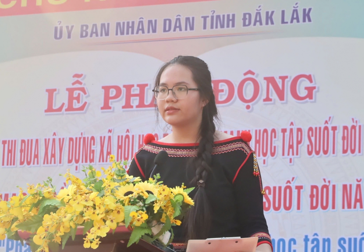 Đại diện học sinh tỉnh Đắk Lắk phát biểu tại lễ phát động