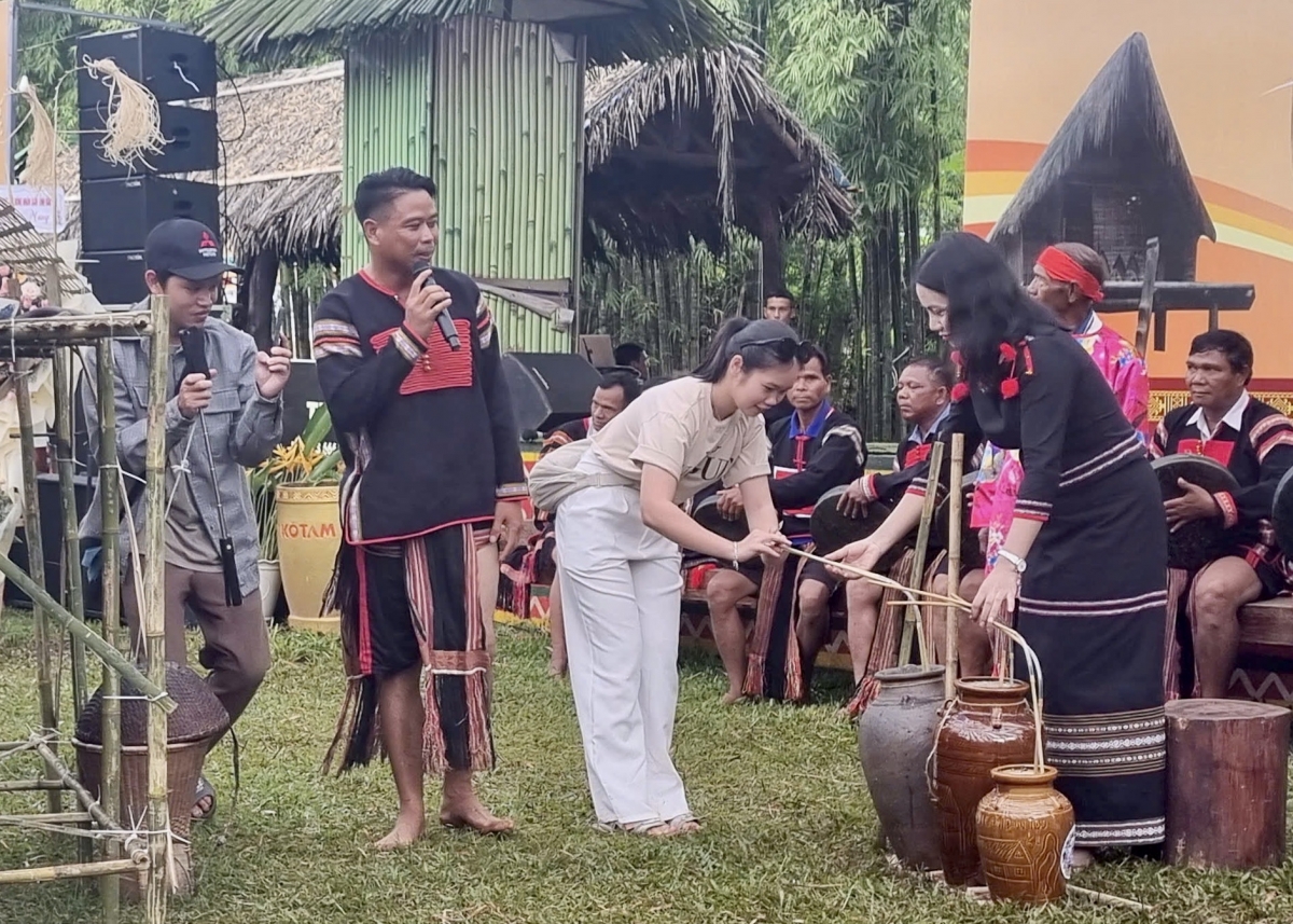 Hăng 49 djuai ania dŏ hơdip hrŏm, Dak Lak hơmâo lu tơlơi gal amăng pơđĭ kyar gơnam tuai čuă ngui pơlir hăng gru grua djop djuai ania