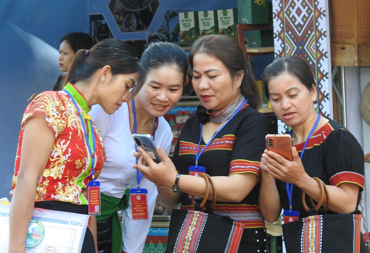 Đại biểu chia sẻ hình ảnh đẹp về đại hội.