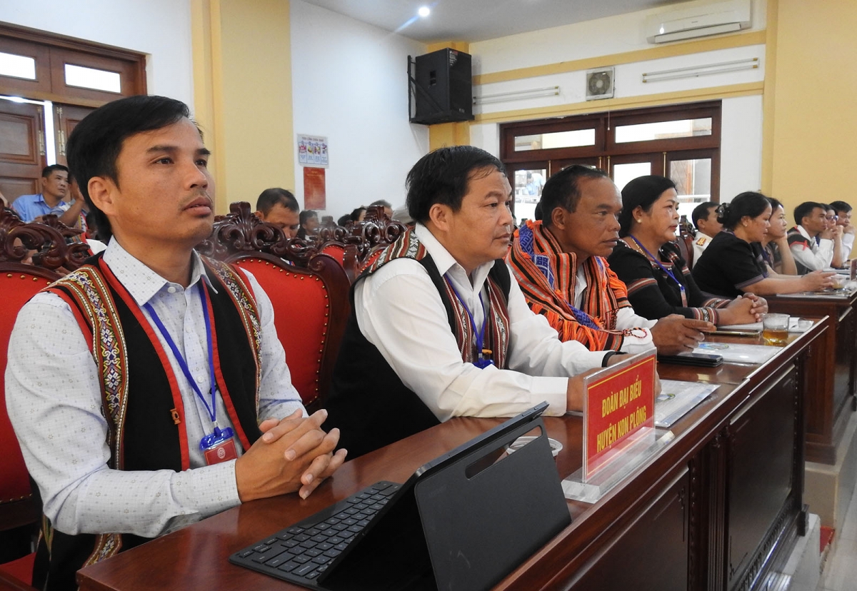 Đoàn đại biểu dân tộc thiểu số huyện Kon Plông dự đại hội.