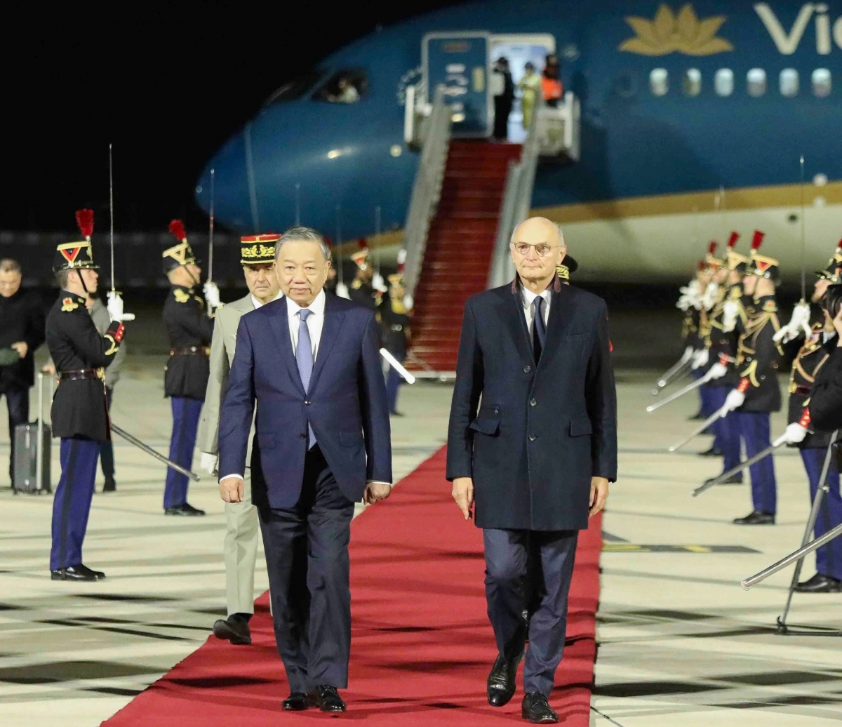 Tô Lâm, Kăn xiâm pơkuâ hnê ngăn Đảng, Kăn xiâm hnê ngăn tơnêi têa lăm troh a Paris veăng hôp ƀă mâu Kăn xiâm tơpui nâl Pơhlăng