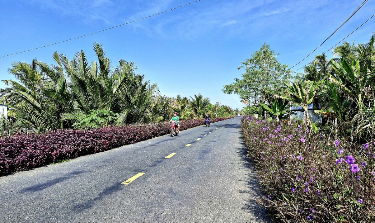 Giao thông huyện Cù Lao Dung đang được đầu tư hoàn chỉnh