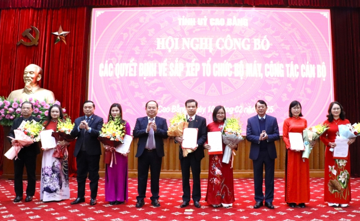 Công bố Quyết định thành lập Ban Tuyên giáo và Dân vận Tỉnh ủy Cao Bằng (Ảnh Thanh Loan)