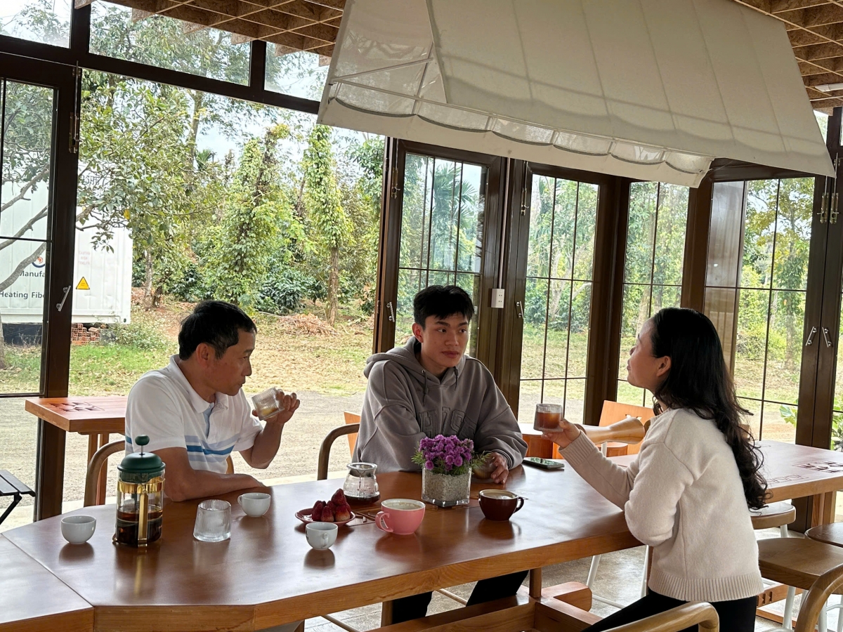Đến thời điểm này đã có 500 quán cà phê đăng ký phục vụ cà phê miễn phí trong ngày 10/3 với hơn 200 ngàn ly cà phê miễn phí