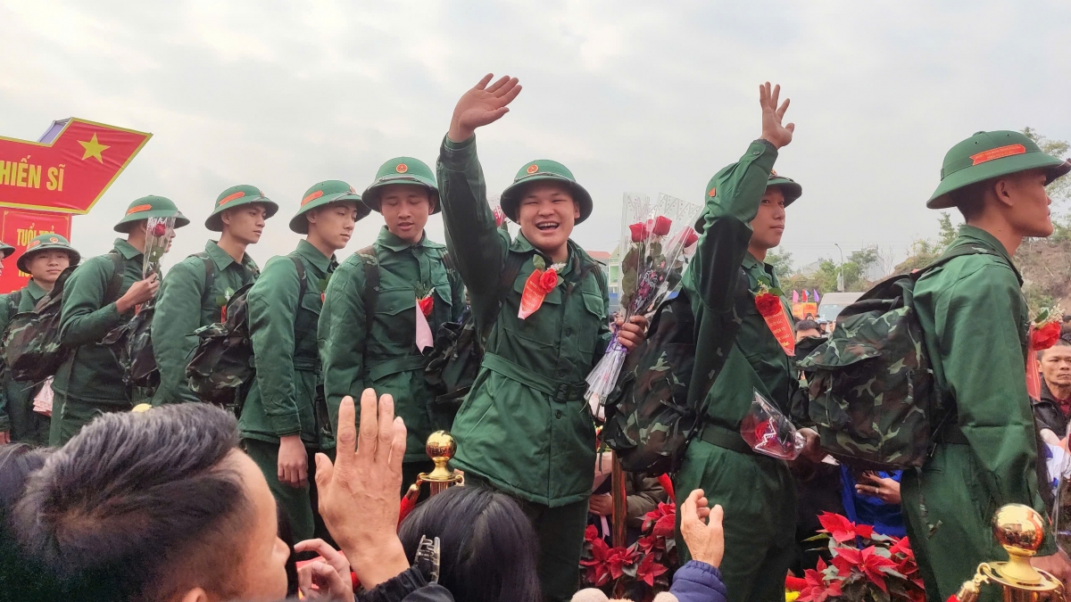 Các tân binh tự hào và muốn thử thách trong môi trường quân ngũ.
Ảnh: Vũ Thị Miền/VOV Đông Bắc
