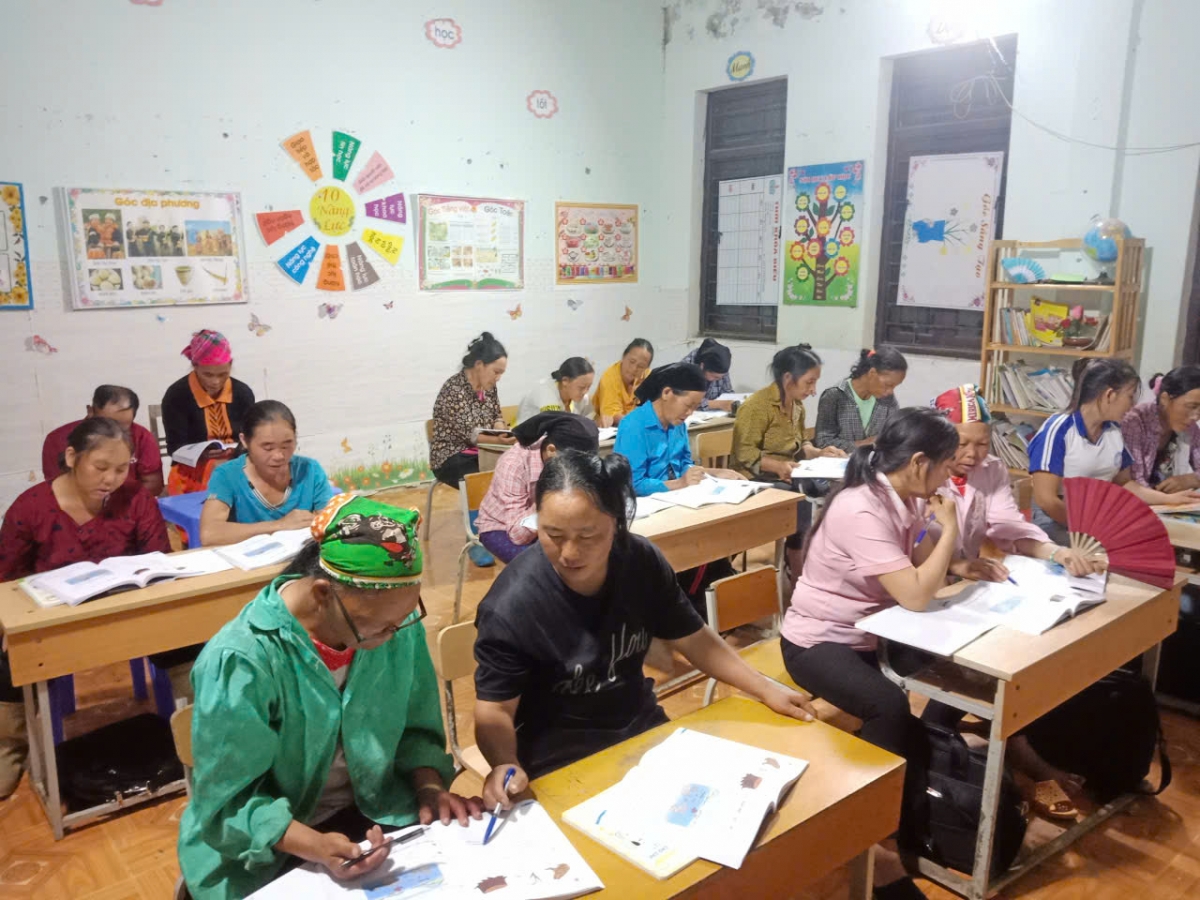 Lớp học tại thôn Khuổi Bốc, xã Xuân La, huyện Pác Nặm, Bắc Kạn