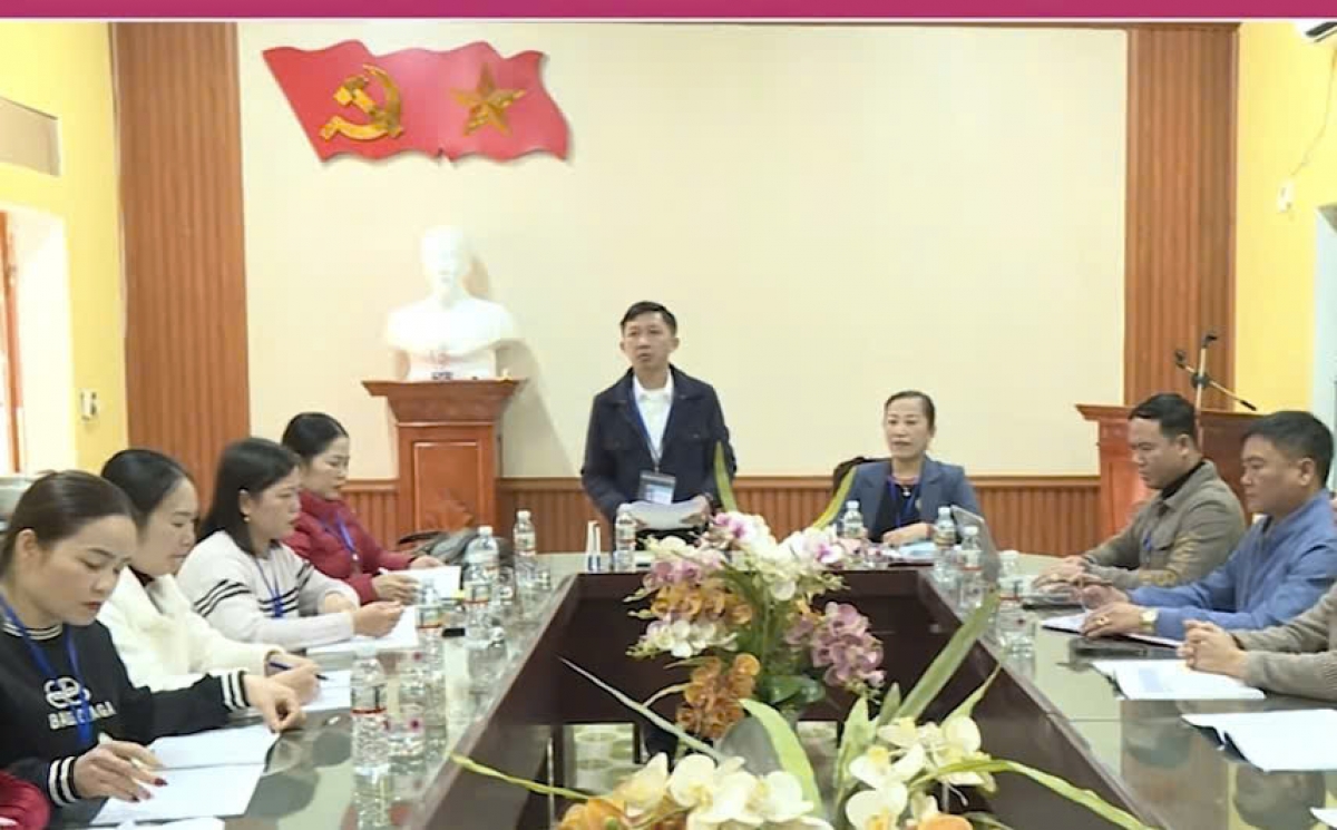 Khi Thông tư 29 của Bộ Giáo dục và Đào tạo được ban hành, ban giám hiệu nhà trường đã động viên các thầy cô giáo dạy thêm miễn phí và được sự nhất trí 100 phần trăm từ thầy cô