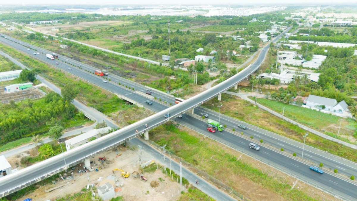 Hạ tầng giao thông vùng ĐBSCL đã được đầu tư, góp phần thúc đẩy phát triển kinh tế- xã hội