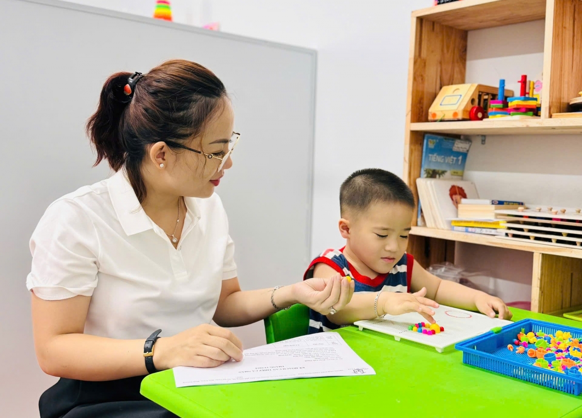 Mỗi học trò sẽ có một giáo án riêng, phương pháp chăm sóc riêng.
Ảnh: Lê Hạnh/VOV Tây Bắc