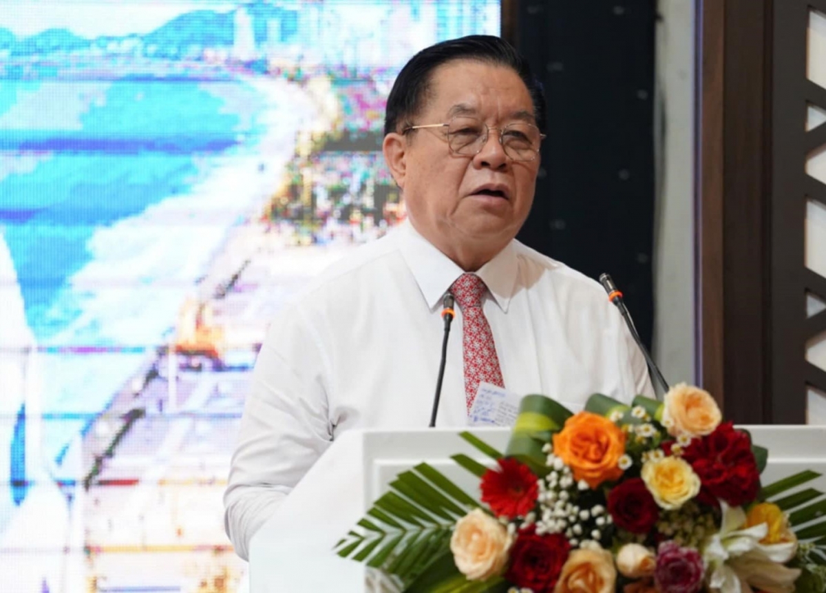 Kơdră khŭl Tơroi tơbăt păng Krao hơvơn kon pơlei Trung ương Nguyễn Trọng Nghĩa