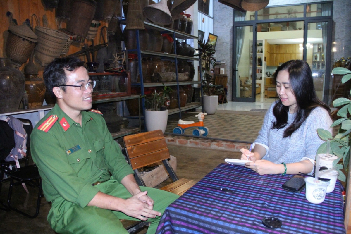 Ngế kơdrâi chêh hlá tơbeăng Nguyễn Thảo - Ngế chêh hlá tơbeăng Tiền Phong lăm chêh ƀai