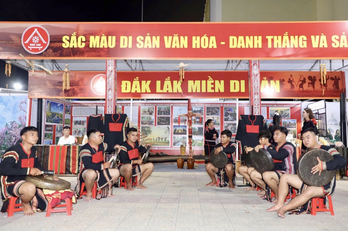 Rim bơngai lơ̆m khul tôn chĭng chêng tơring Cuôr Dăng, apŭng Cư M’Gar.