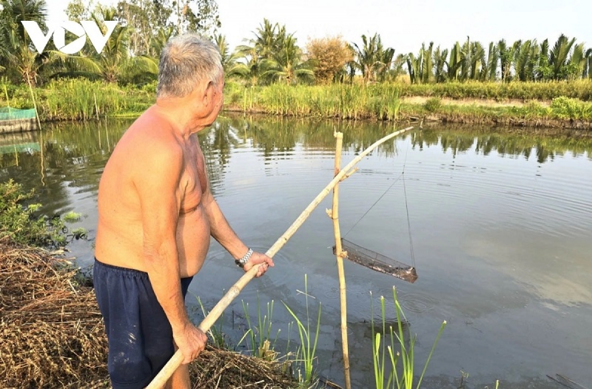 Ong Lương Tấn Đạt raong ikan bei meng thun 2010