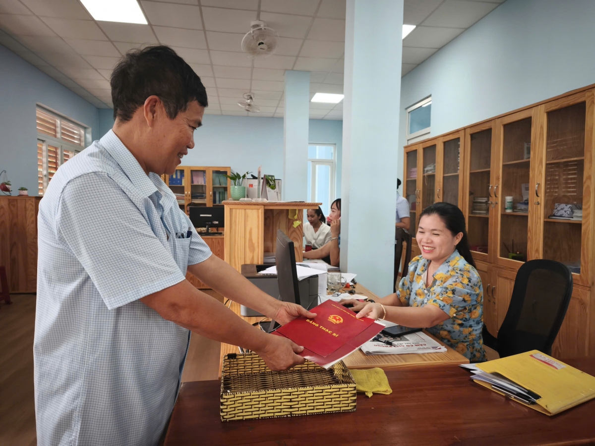 Kuăn pơlê hâk vâ drêng lăm pro mơ-éa a môi tíu cheăng dêi bêng Ea Kao