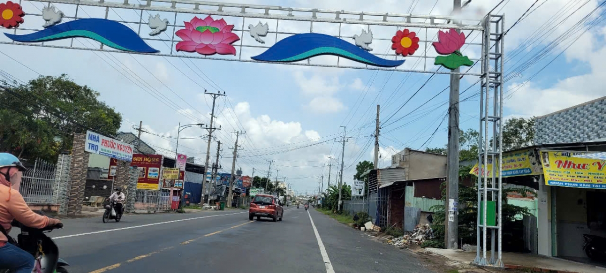 Huyện Tháp Mười ( tỉnh Đồng Tháp) và huyện Cái Bè (Tiền Giang) có nét tương đồng