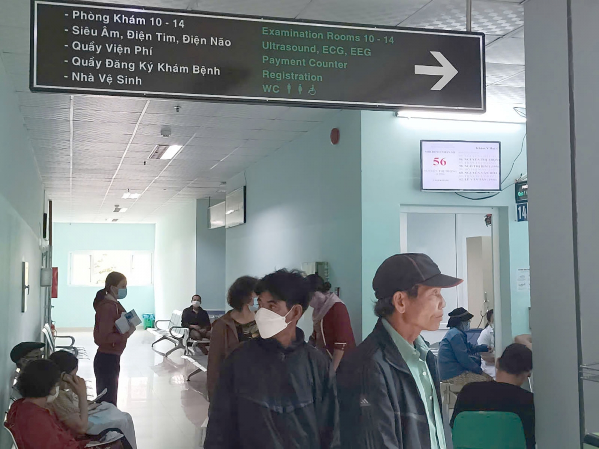Kơpong khăm pơlât hngêi pơkeăng kân kong pơlê Kon Tum