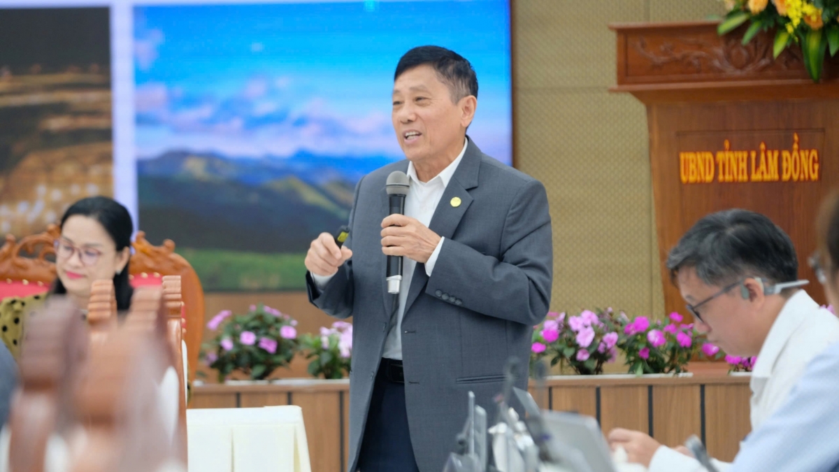 Bơngai tang măt năm akŏm pơma đam