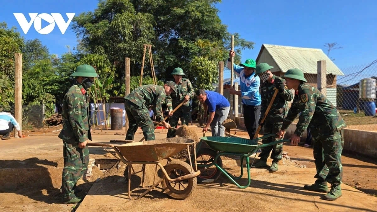 Khul ƀô̆ đô̆i vang iung jang Tơdrong jang xut xa hnam pơgia, hnam hnăt hnot.