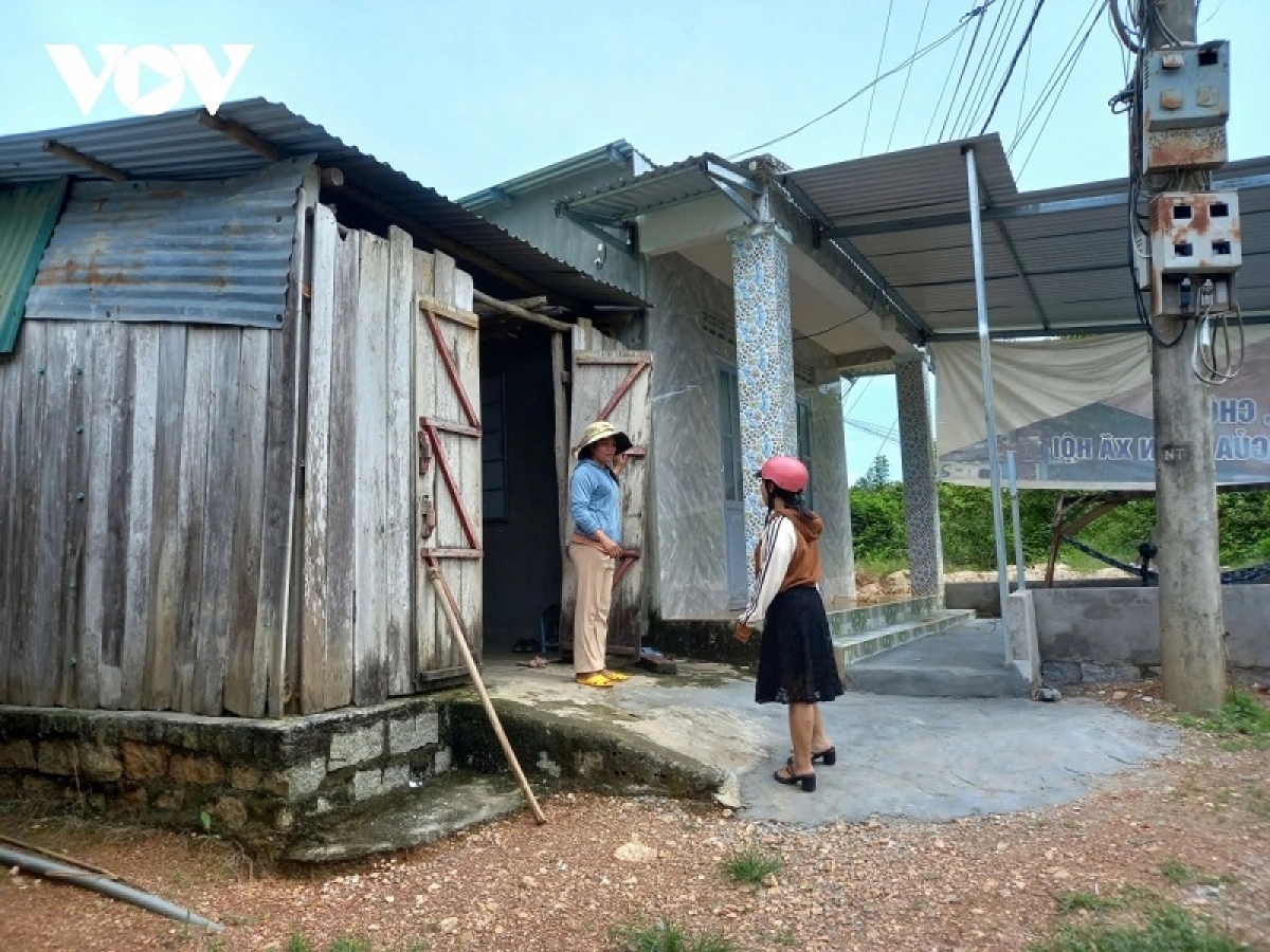 Labaih 1.100 baoh sang taik tahak hu padang ngak sang birau