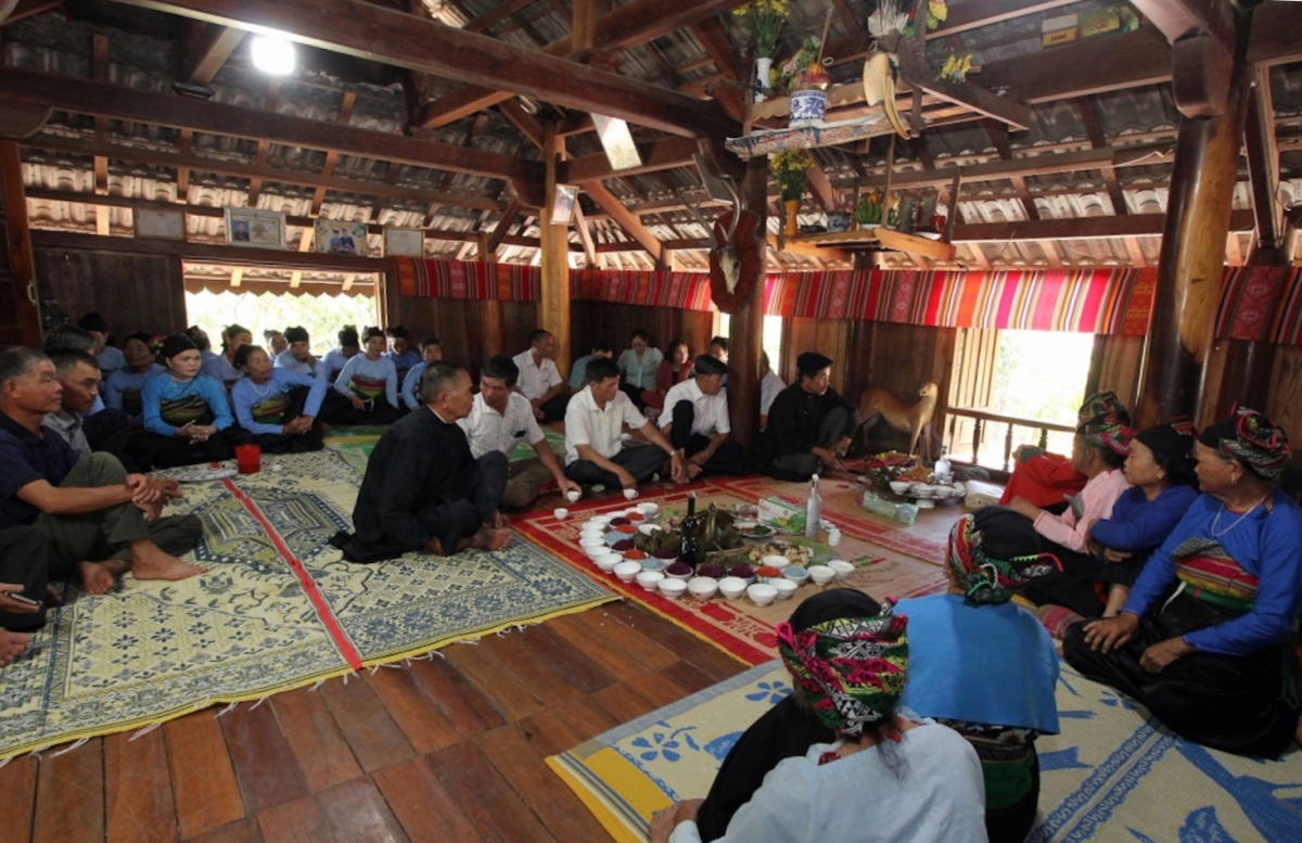 Mo Mường cho tơdroăng mơđah tơbleăng khôi túa lĕm vâi krâ nah châ pêi pro tung mâu leh ƀă tơdroăng rêh ối loi tĭng dêi hdroâng mơngế Mường