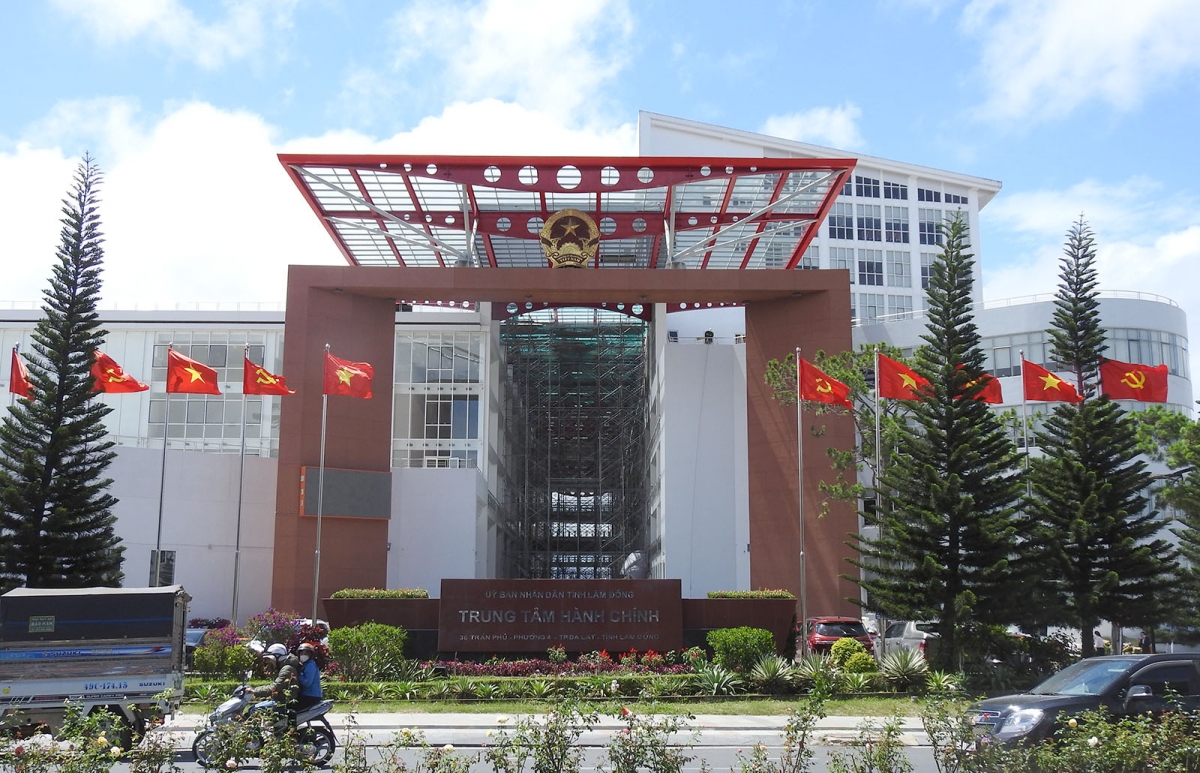 Sờh Broă lơh sa suơn sre mờ Tiah ơm kis tàm Tiah Anih tờm sră pơ àr gơnoar atbồ Anih duh broă Làng bol càr Lâm Đồng