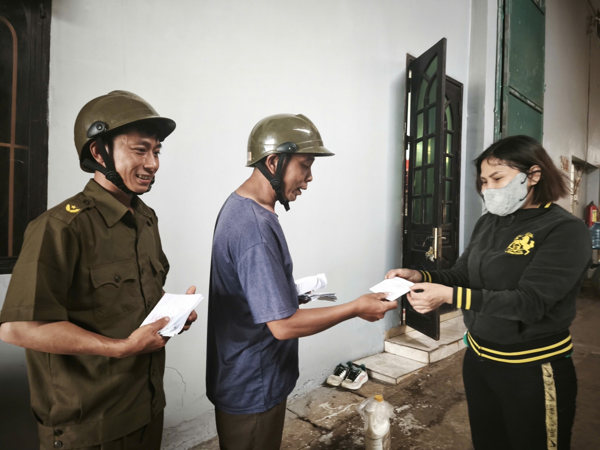 Nô Nông Ngọc Thắng tât tĭng jay ƀon lan phăt phiếu cử tri
 