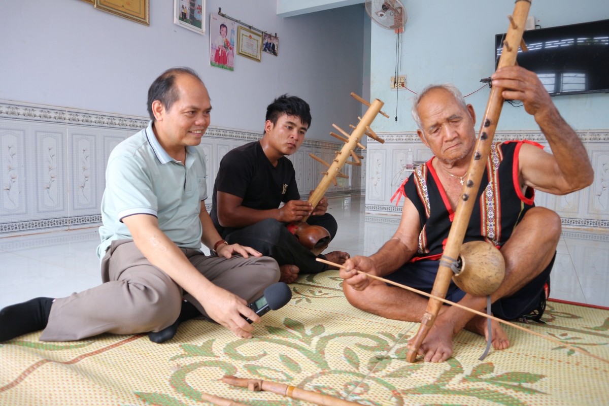 Bu Ranh Rơ Chăm Nha nkoch nau tâm lơh