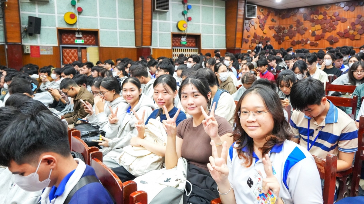 Hội nghị thu hút gần 200 cán bộ Đoàn - Hội, đoàn viên, hội viên, đại diện cho hơn 400 ngàn đoàn viên, sinh viên đến từ Đoàn Thanh niên - Hội Sinh viên một số trường Đại học trên cả nước