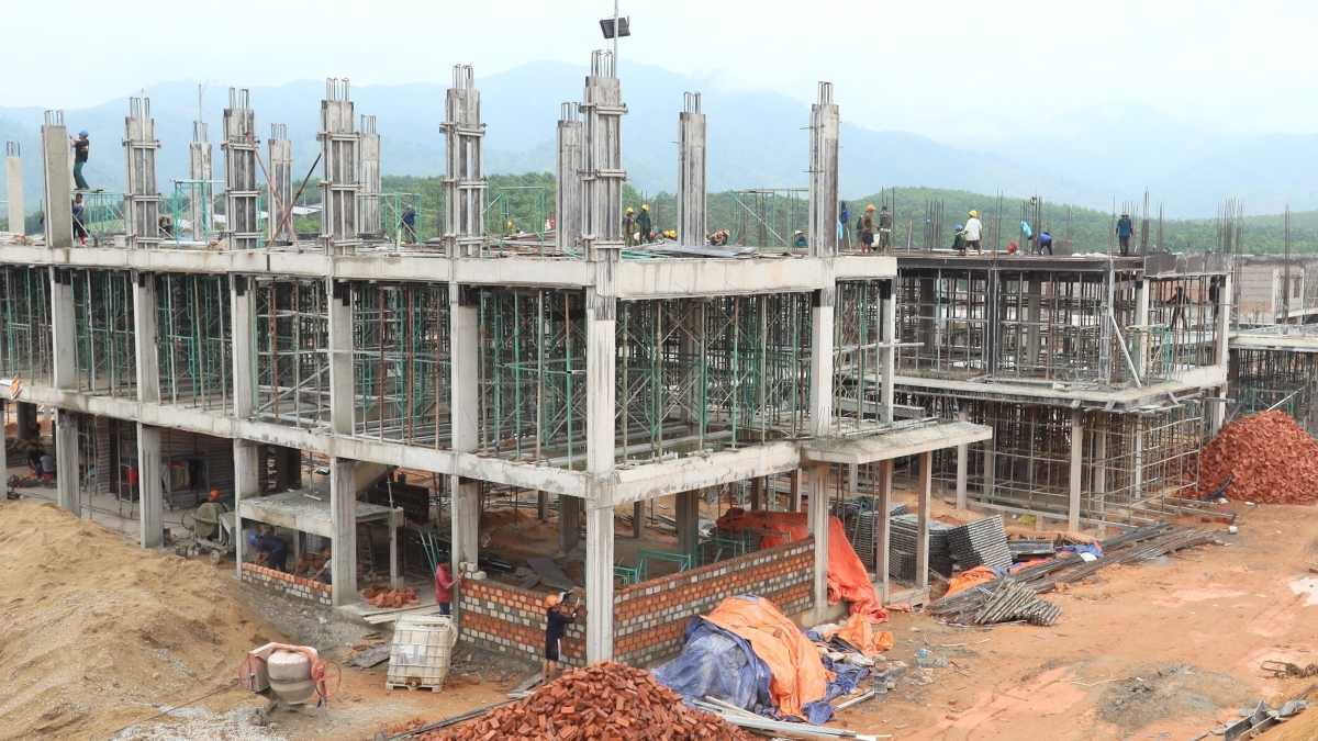 Công trình Trường phổ thông nội trú liên cấp tiểu học – trung học cơ sở xã Mô Rai. (Ảnh Thanh Thắng)
