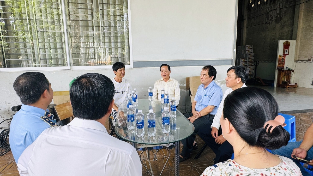 Lãnh đạo phường Ô Môn, TP. Cần Thơ thăm các doanh nghiệp