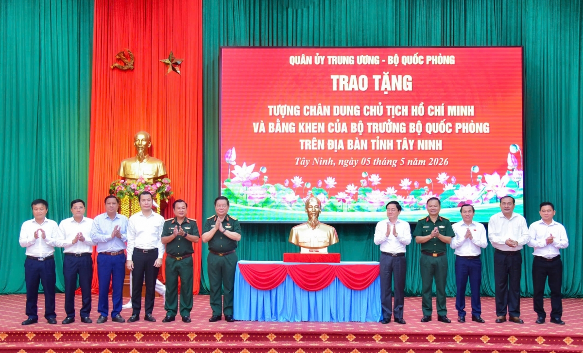 Phŭn bruă Lĭng kahan mđup brei rup krah Awa Hô lehanăn bi mni kơ hdră ruah khua ti Tây Ninh
